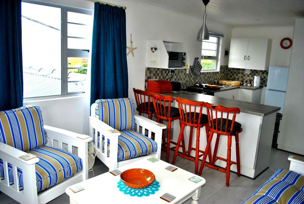 דה קלדרס Whale Watch Accommodation מראה חיצוני תמונה